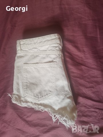 Бели къси панталони, снимка 3 - Къси панталони и бермуди - 37091744