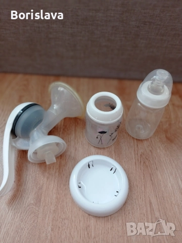 Ръчна помпа за кърма NUK , снимка 2 - Помпи за кърма - 51806329