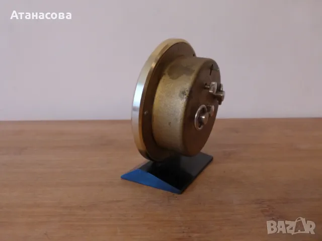 Будилник Слава с поставка часовник, снимка 5 - Антикварни и старинни предмети - 47428504