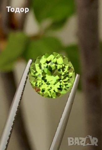 Перидот 2.50 карата, снимка 3 - Други - 33938497