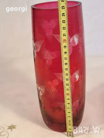 червена стъклена фасетирана ваза 26/3, снимка 7 - Вази - 50693572