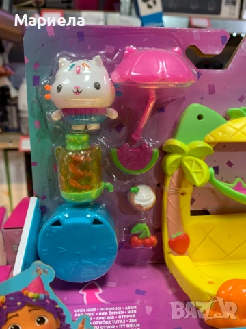 DREAMWORKS GABBY'S DOLLHOUSE - Комплект за игра на балкона Kuchis Juice Bar, снимка 11 - Други - 53888968