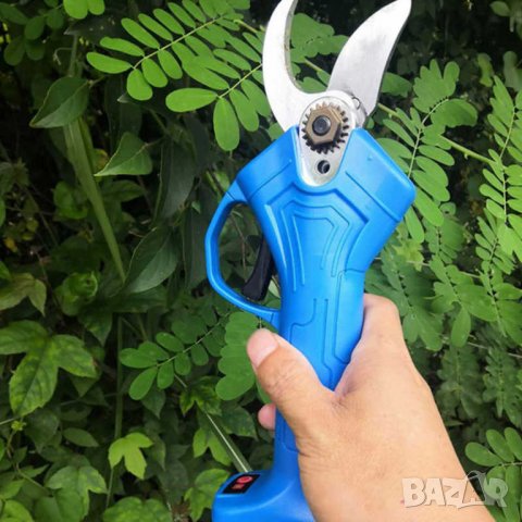 Градинска акумулаторна безчеткова ножица на батерии 36V 8 Ah, снимка 7 - Градинска техника - 36739442