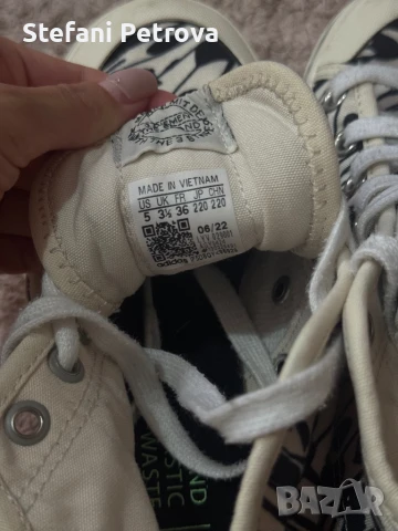 Обувки Adidas, 36 размер, снимка 4 - Маратонки - 51084491