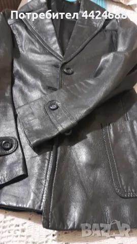 Кожено-дамско-сако, снимка 2 - Сака - 49623855