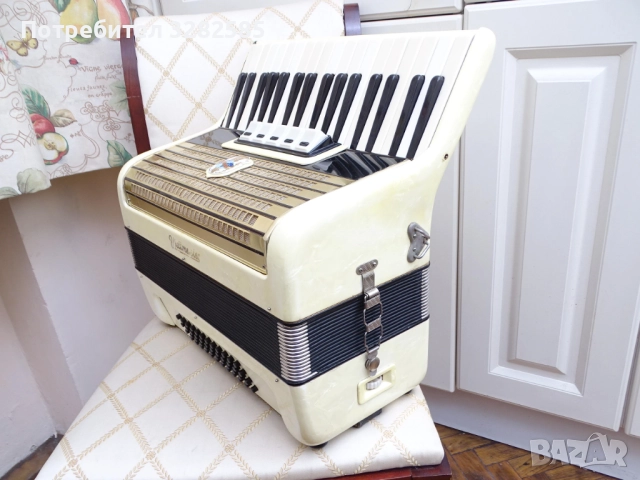 Aкордеон Weltmeister 48 баса в много добро състояние, снимка 7 - Акордеони - 52874690
