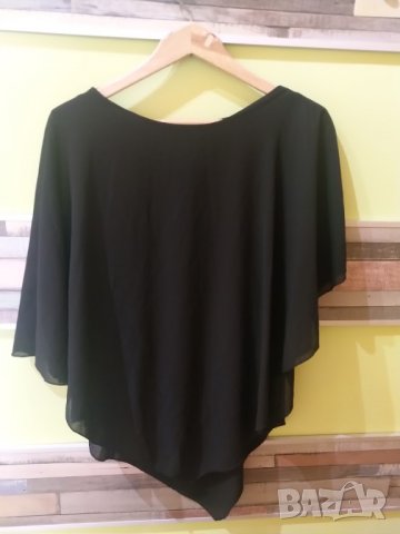Асиметрична черна блуза