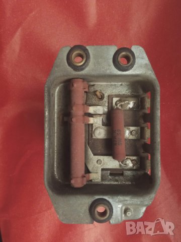 Продавам реле за Шкода ..