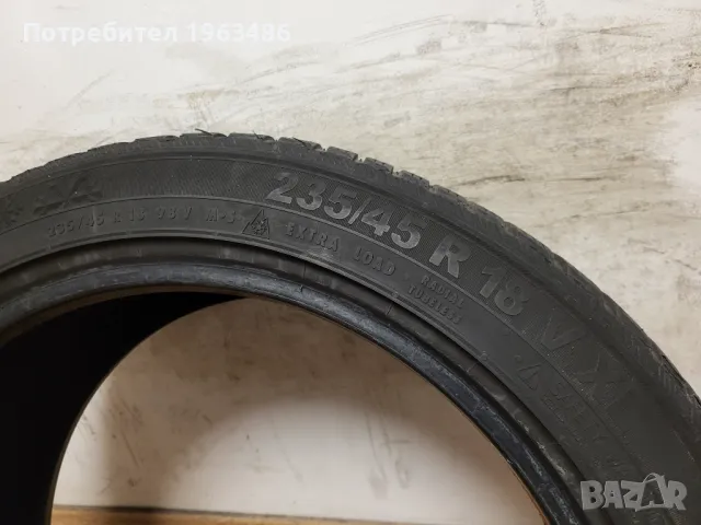 1 бр. 235/45/18 Semperit / зимна гума , снимка 3 - Гуми и джанти - 48675390