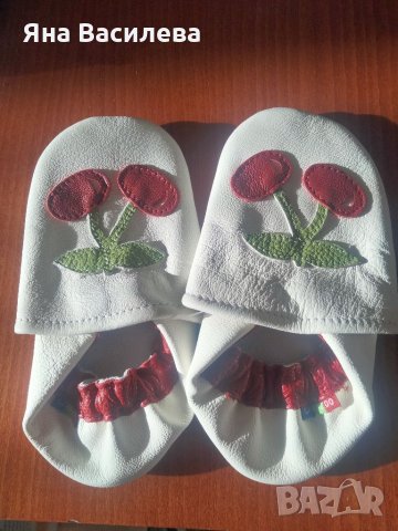 Кожени пантофи  Carozoo Черешки, снимка 2 - Детски пантофи - 35082927