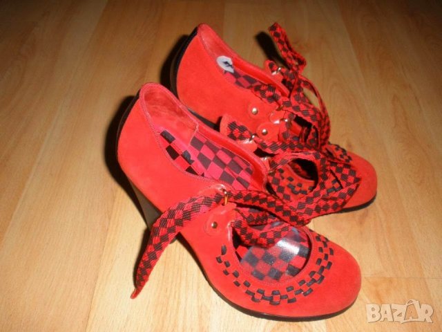 Оригинални 37 номер , обувки марка Betsey johnson обувани никакви следи от носене . Материя велур ЕС, снимка 2 - Дамски обувки на ток - 35594913