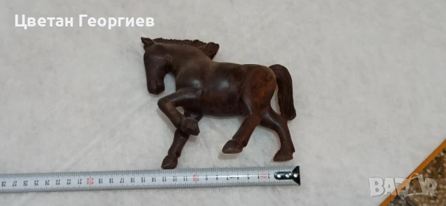 малко дървено конче, снимка 2 - Антикварни и старинни предмети - 50999447