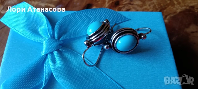Тюркоазени обеци овални с изискан финес. Фините тюркоазени камъни са в морско свежо синьо, снимка 4 - Обеци - 54000113