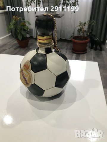 Колекционерска бутилка на Real Madrid, снимка 2 - Фен артикули - 38759319