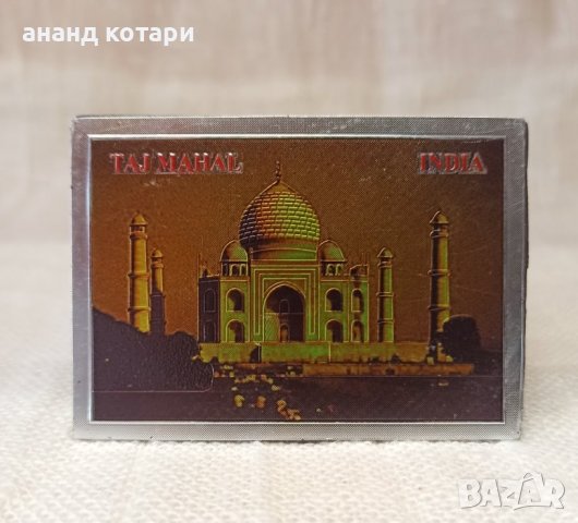 Магнит със златиста, релефна повърхност, снимка 3 - Други ценни предмети - 38386361