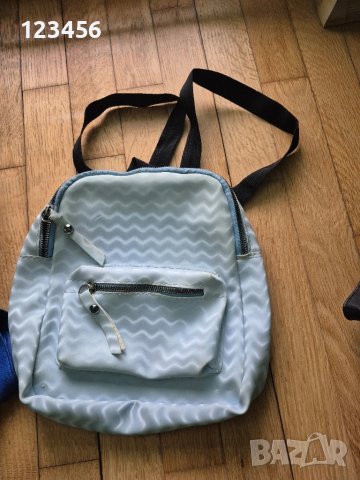 Малки чанти и раници, снимка 10 - Чанти - 44185548