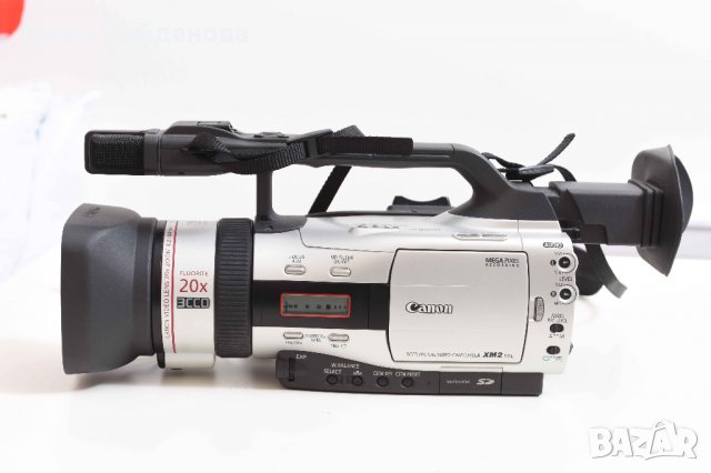 Професионална камера с мини двд касета, снимка 2 - Камери - 30179065