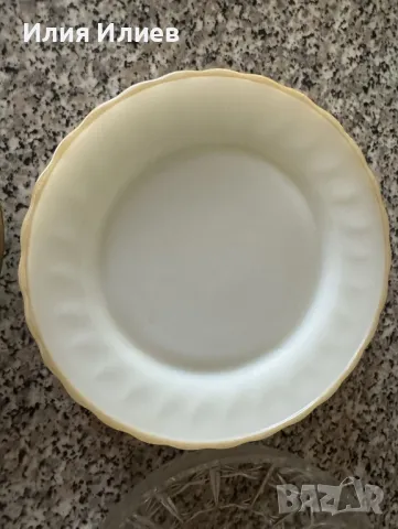 Чаши и чинии, снимка 9 - Сервизи - 50280032