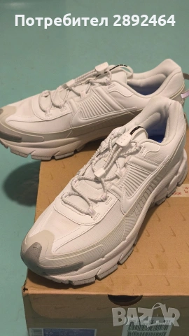Маратонки унисекс Nike Vomero Roam, снимка 2 - Спортни обувки - 53703425