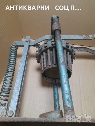 Соц Стара Ръчно Изработена Ръчна Машина Тегло 16кг., снимка 10 - Антикварни и старинни предмети - 48910866