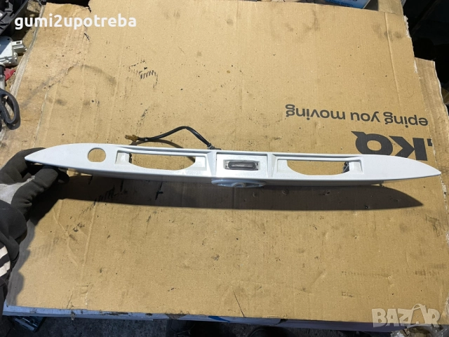 Лайсна с Емблема на Багажник 91112CA130 Toyota GT86 2018 Subaru BRZ, снимка 2 - Части - 52791219