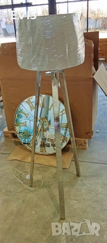 Подова лампа Sompex Triolo – нова, с лек дефект , снимка 2 - Лампиони - 53257023