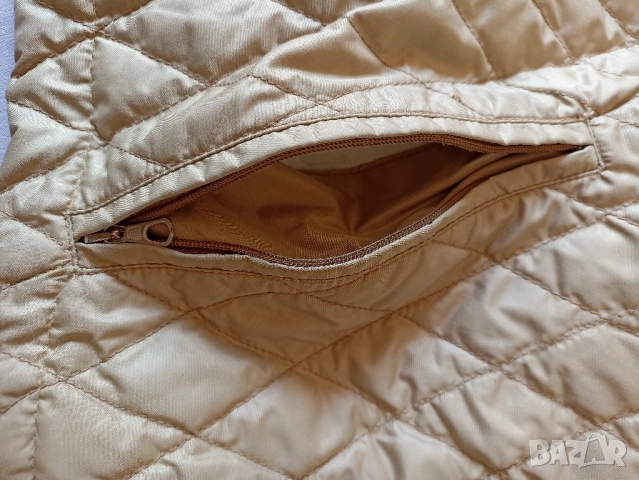 Дамски  оригинален елек Moncler, снимка 6 - Елеци - 51443740