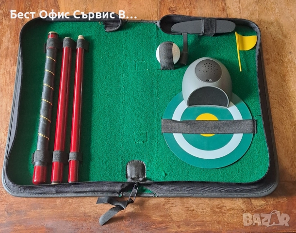 голф комплект за офиса говорещ при успешен удар със звук и чанта
