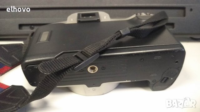 Фотоапарат Canon EOS 300, снимка 3 - Фотоапарати - 38944353