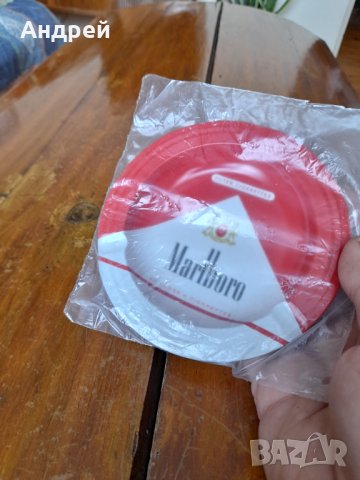 Стар пепелник Marlboro, снимка 2 - Антикварни и старинни предмети - 33853647