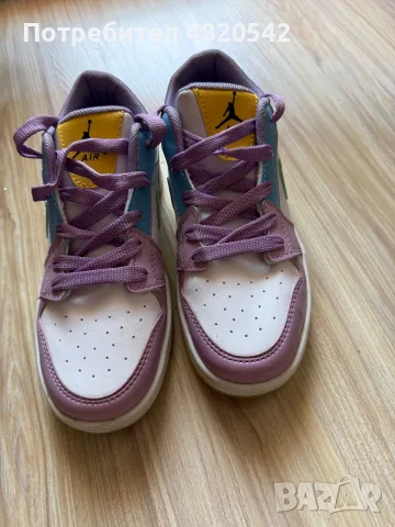 Маратонки  NIKE, снимка 2 - Детски маратонки - 55775196