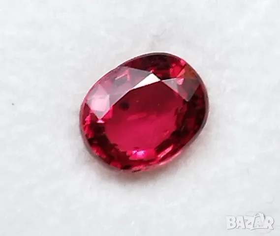 Вълнуващ изящен рубин 1.00кт.! Сертифициран! Нов!, снимка 3 - Други - 49656399