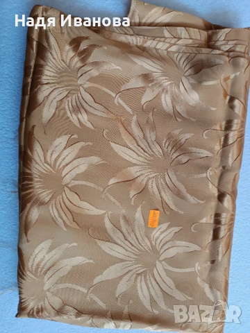 Копринено Златножълто парче плат, снимка 2 - Платове и дамаски - 50516501