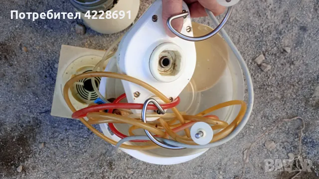 2бр. работещи ретро кухненски уреди -миксер робот и сокоизтисквачка, снимка 4 - Аксесоари за кухня - 49101875