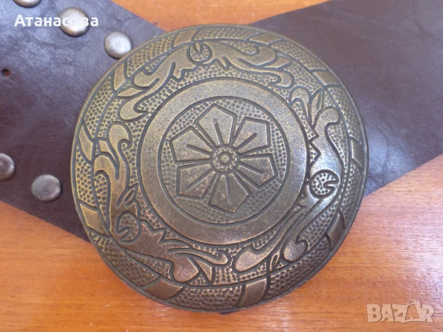 Широк дамски кожен колан с капси, снимка 3 - Колани - 50759053