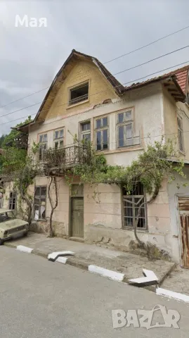 Къща с голям двор   1390 кв метра, снимка 4 - Къщи - 47261594
