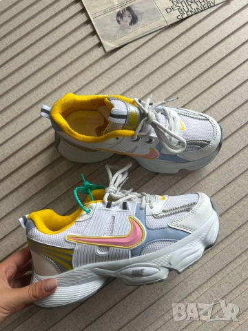 дамски маратонки nike, снимка 2 - Маратонки - 52105924