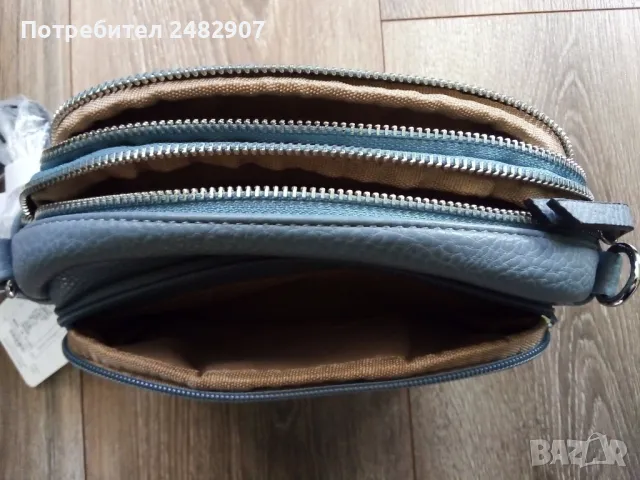 Малка дамска чанта, снимка 8 - Чанти - 48975494