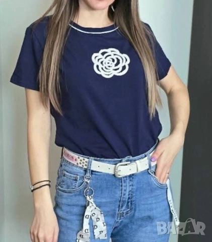 Блузка с цвете 