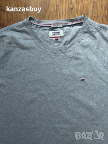 Tommy Hilfiger - страхотна мъжка тениска размер - ХЛ, снимка 2 - Тениски - 40580957