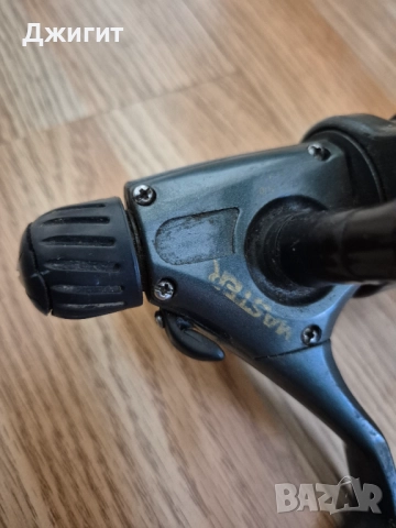 Спининг + машинка за риболов , снимка 10 - Такъми - 52748019