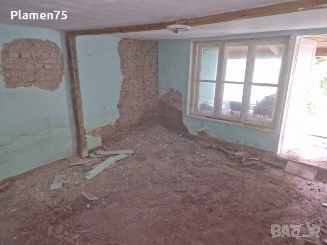 Стара къща за ремонт до Автогарата, снимка 3 - Къщи - 51255682
