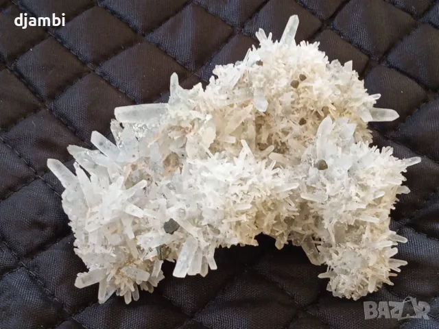 № 135,Кварц,Кварцова друза,Кварц със сфалерит и хлорит,Кристали,Минерали,Родопи,