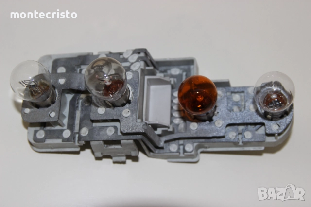 Лява платка стоп Audi A3 8L (1996-2003г.) ляв ламподържач 8L0945257 / 8L0 945 257