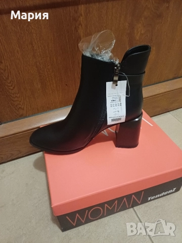 Дамски боти на ток