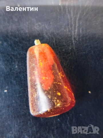 Кехлибарена висулка 