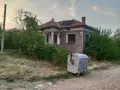 Къща с двор с. Славяни- Общата площ на имота е 1799 кв.м., снимка 3
