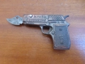 Колекционерска запалка пистолет LIONKING с вграден нож, снимка 1