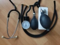 Нов маншет,зарядно,2бр.помпи,слушалки,манометър за апарат за кръвно , снимка 2