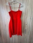 Къса червена рокля, снимка 2